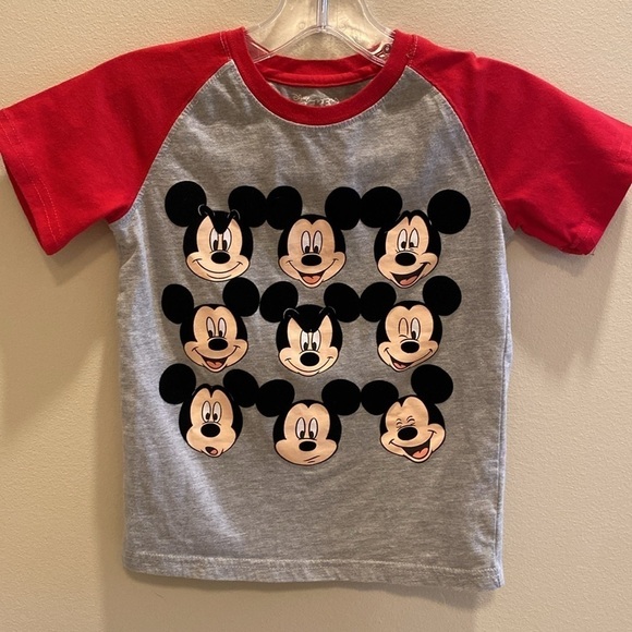 Disney Mickey Mouse SET kids red shorts & T-shirt size 5T - Picture 2 of 10